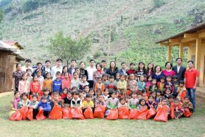 Một vài cảm xúc từ chuyến đi thăm trường vùng cao – 2013