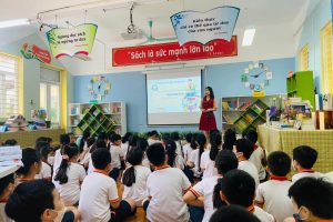 HOẠT ĐỘNG GIỚI THIỆU SÁCH “HƯỞNG ỨNG TUẦN LỄ ĐỌC SÁCH NĂM HỌC 2021-2022