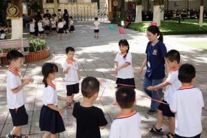 27 KỸ NĂNG SỐNG TIỂU HỌC GIÚP CON PHÁT TRIỂN TOÀN DIỆN